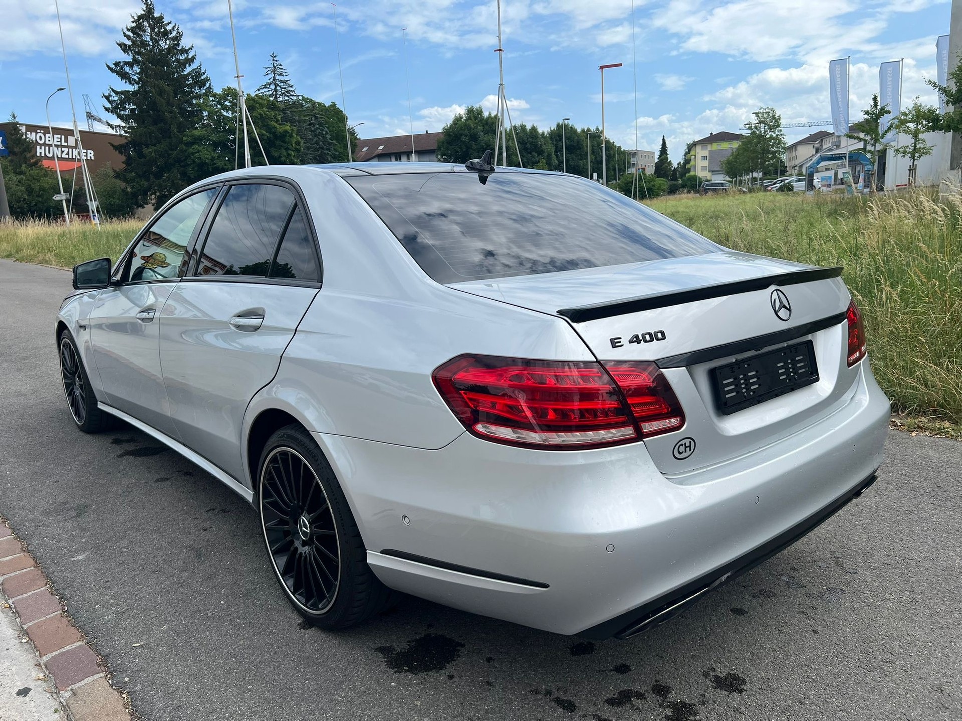 MERCEDES-BENZ E 400 Avantgarde 4Matic 7G-Tronic-image-4