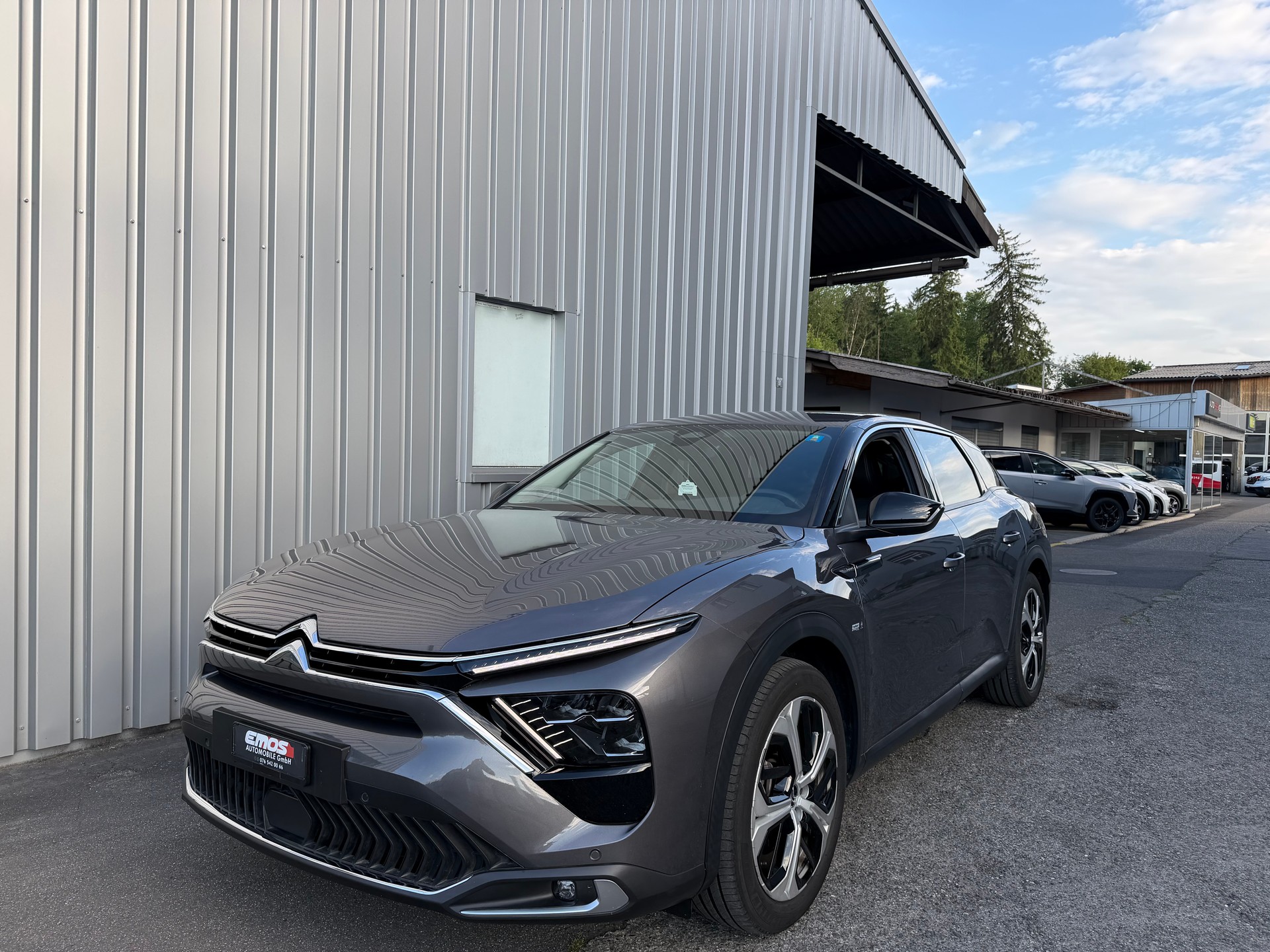 CITROEN C5 X 1.6i PHEV Shine Pack e-EAT8-image-0