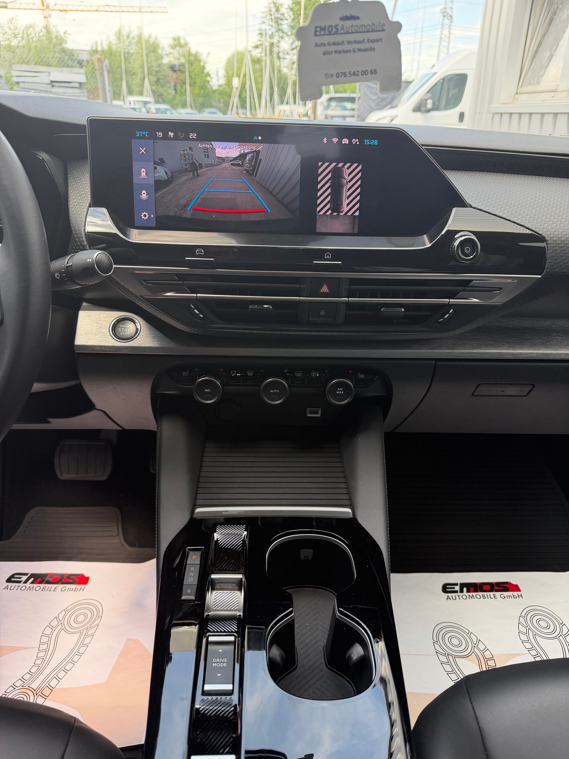CITROEN C5 X 1.6i PHEV Shine Pack e-EAT8-image-12
