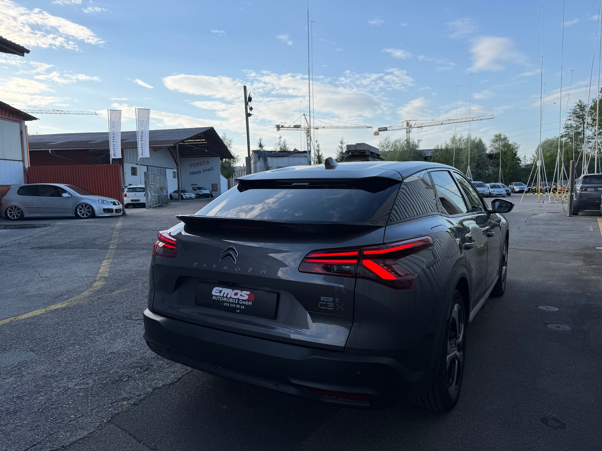 CITROEN C5 X 1.6i PHEV Shine Pack e-EAT8-image-6