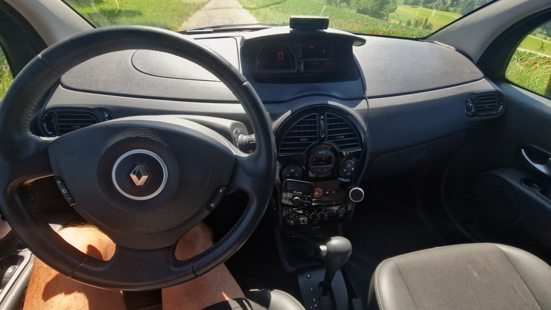 RENAULT 1.6 16V Night&Day-image-3