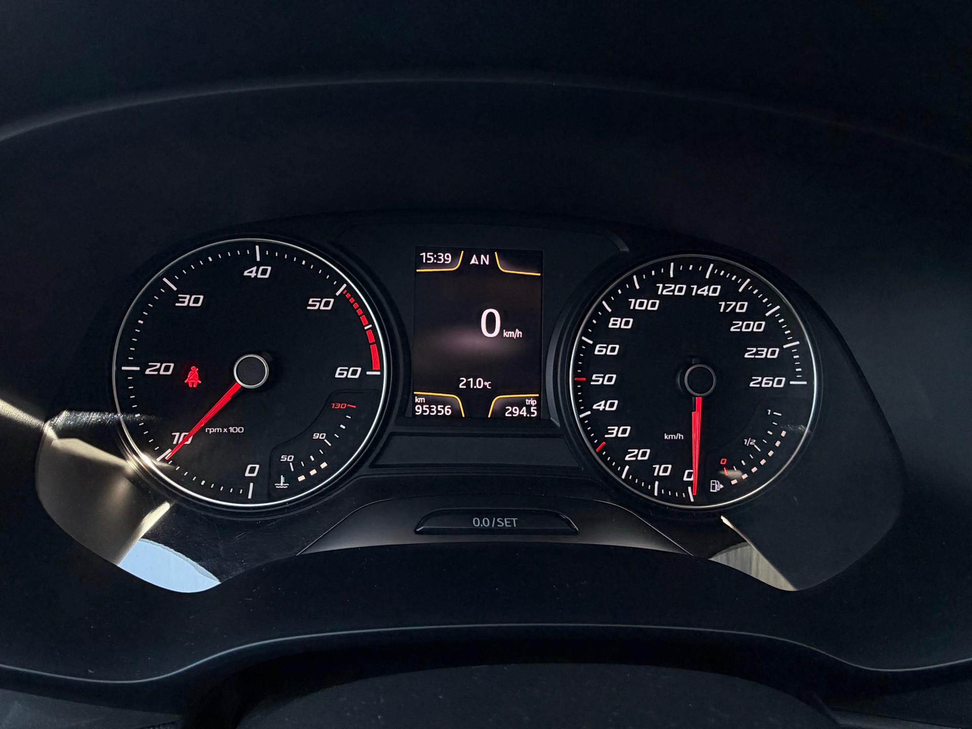 SEAT Leon 2.0 TDI FR-image-8