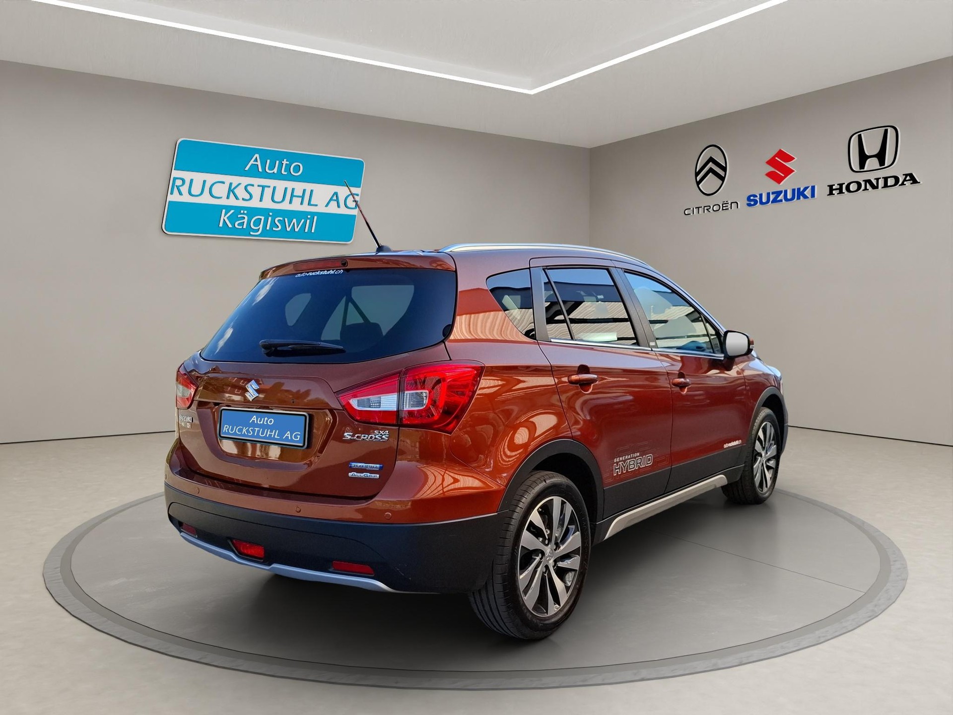 SUZUKI SX4 S-Cross 1.4 T Generation Top Hybrid 4x4-image-3