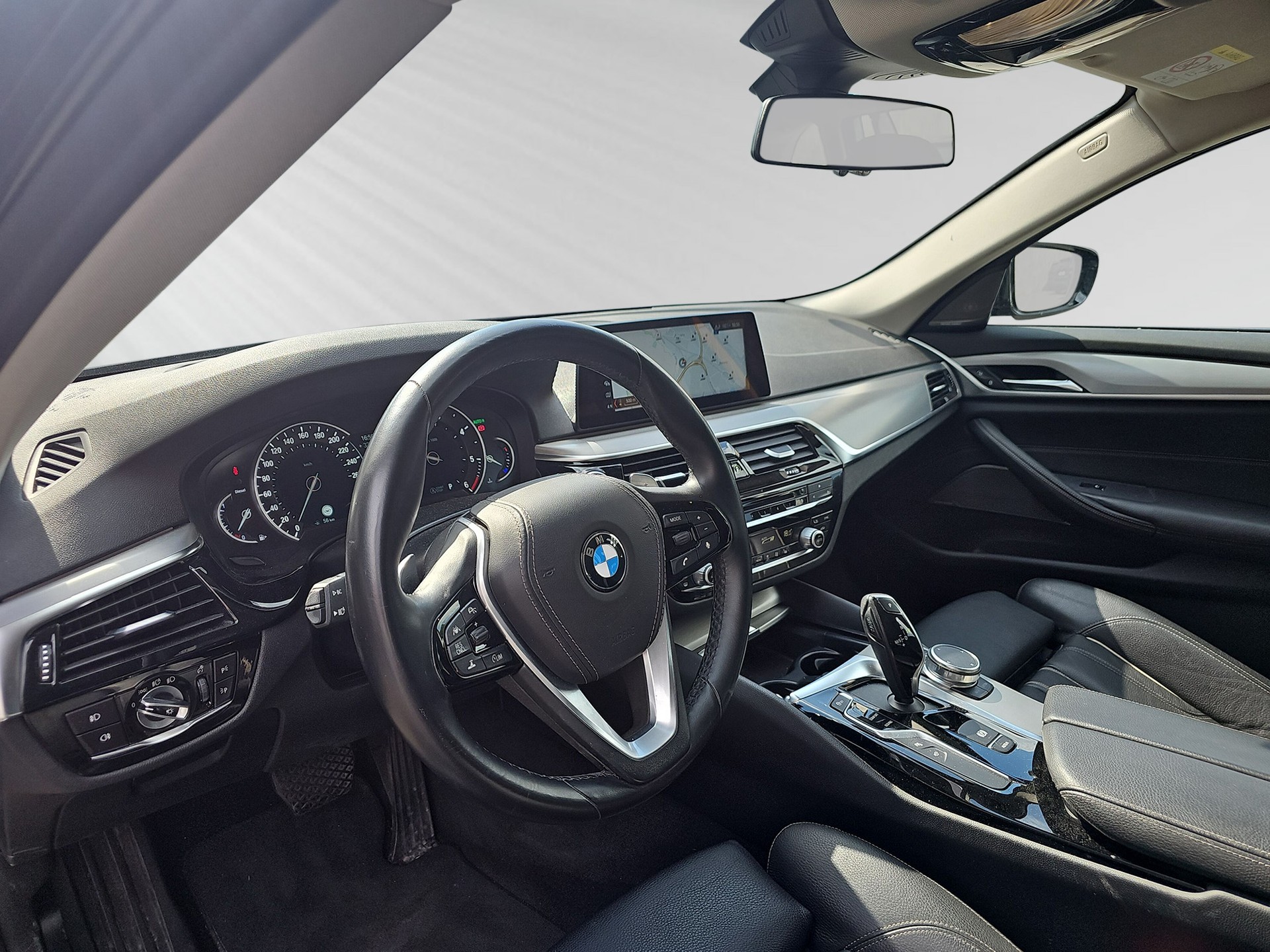 BMW 530d xDrive Touring Sport Line Steptronic-image-3