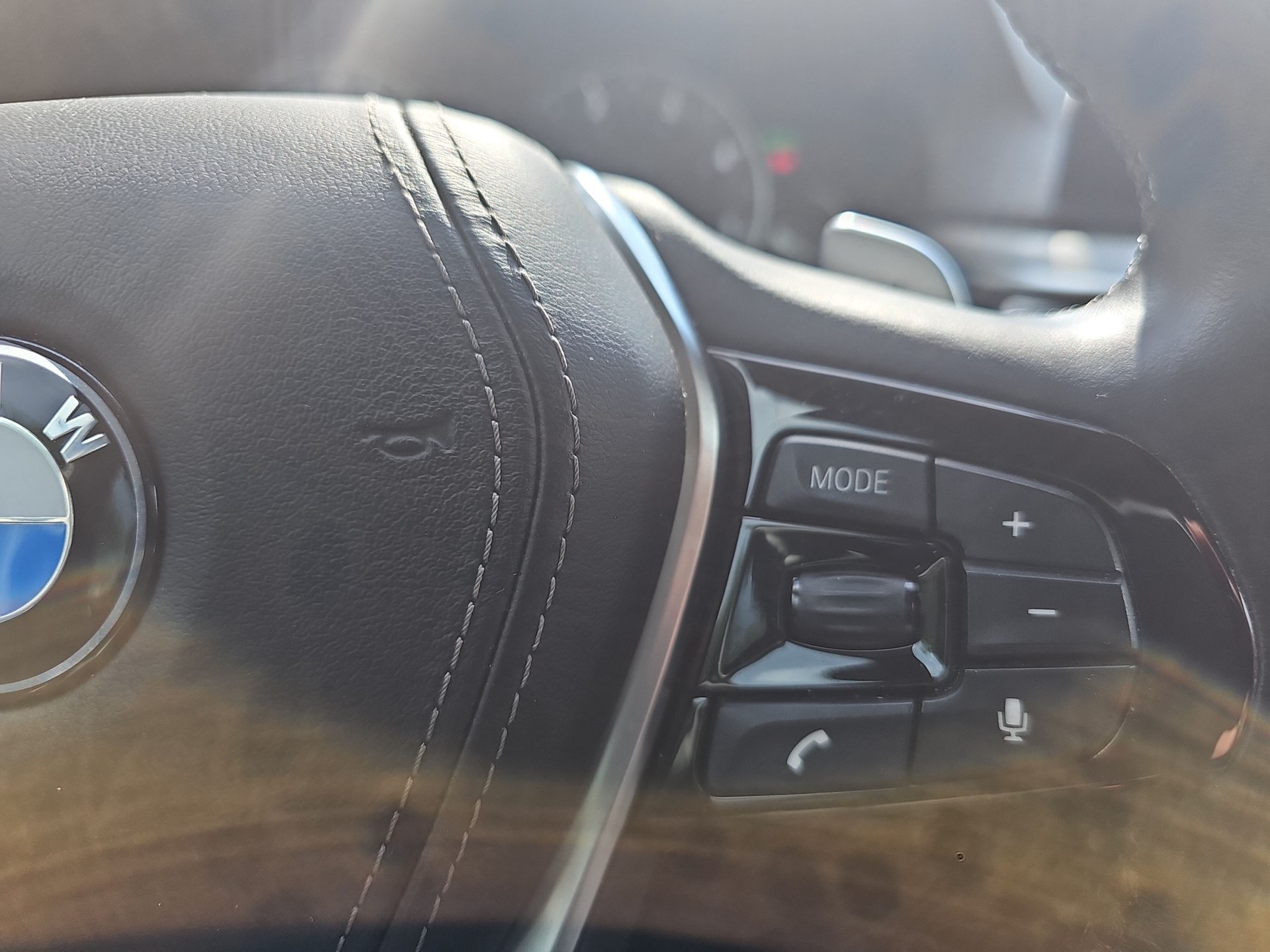 BMW 530d xDrive Touring Sport Line Steptronic-image-15