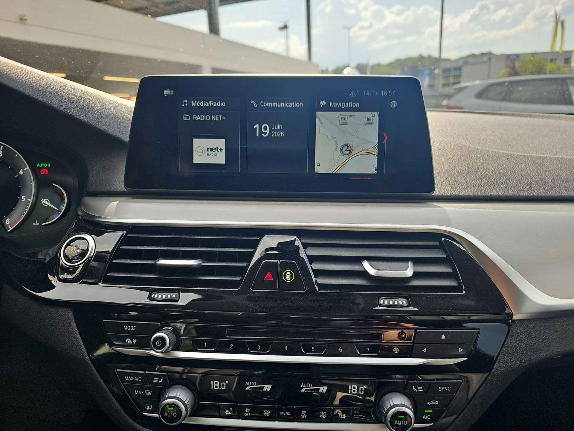 BMW 530d xDrive Touring Sport Line Steptronic-image-10