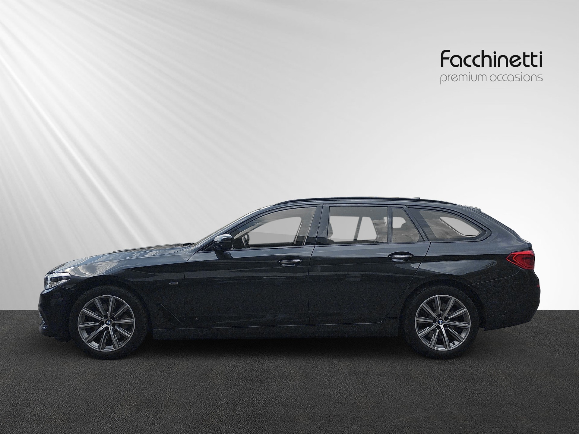 BMW 530d xDrive Touring Sport Line Steptronic-image-1
