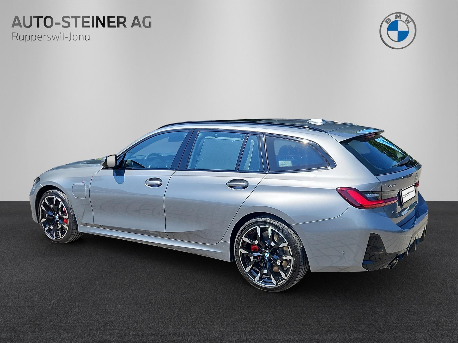 BMW 330e xDrive Touring M Sport Pro-image-2
