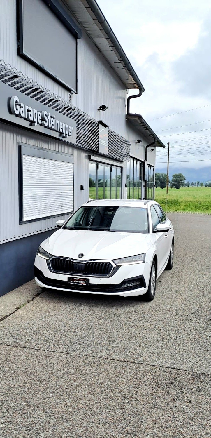 SKODA Octavia Combi 2.0 TDI DSG Ambition 4x4-image-2