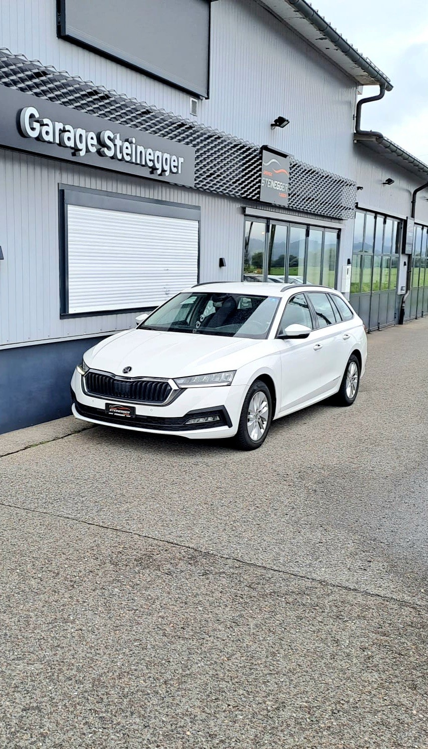 SKODA Octavia Combi 2.0 TDI DSG Ambition 4x4-image-1