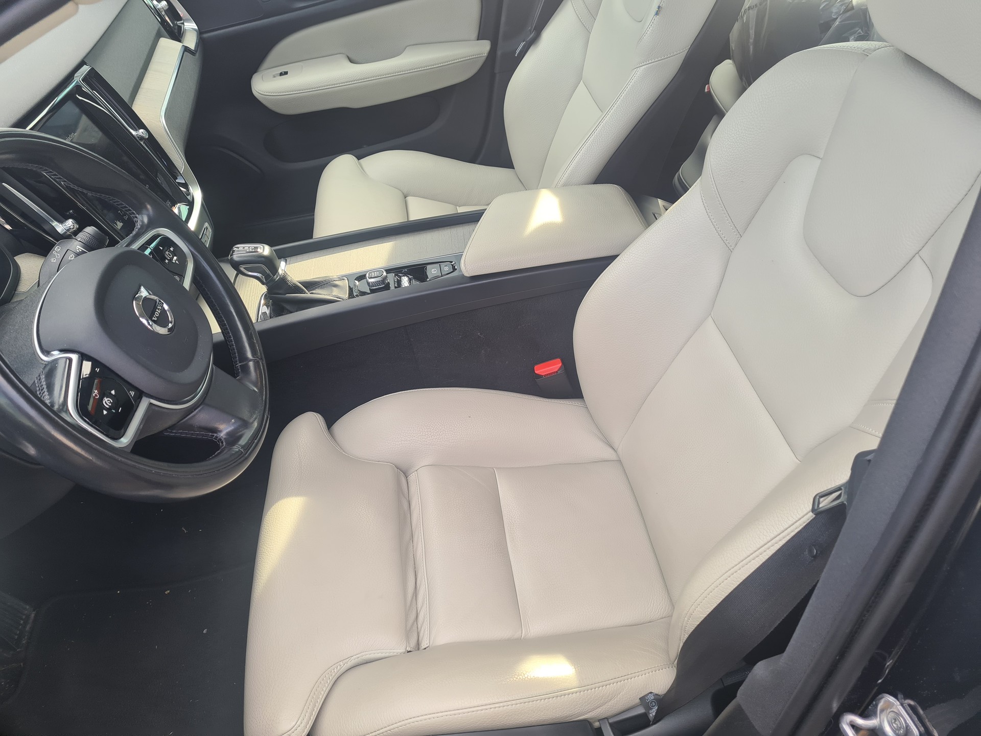 VOLVO V60 D4 AWD Inscription Geartronic-image-6