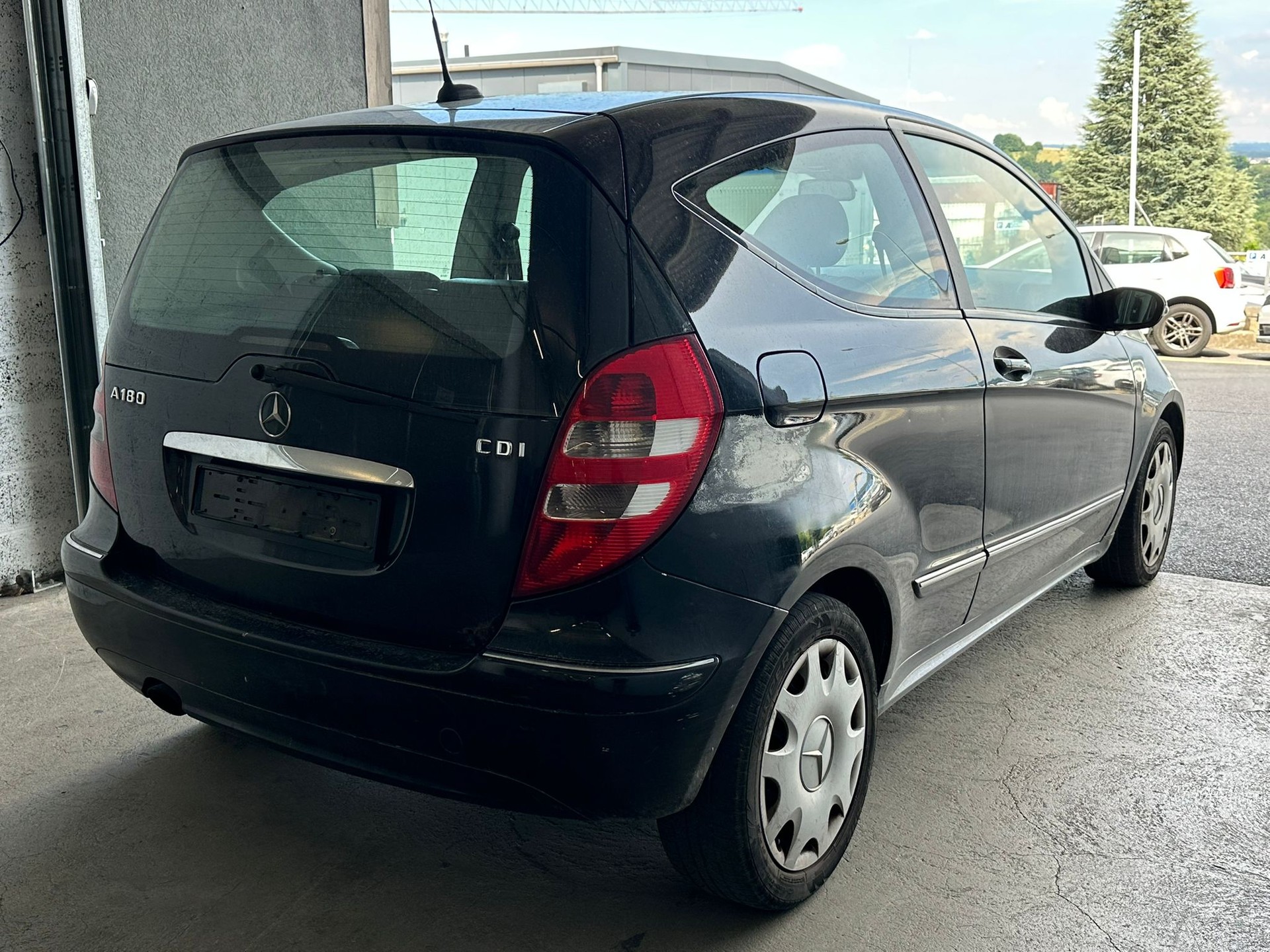 MERCEDES-BENZ A 180 CDI Avantgarde-image-5