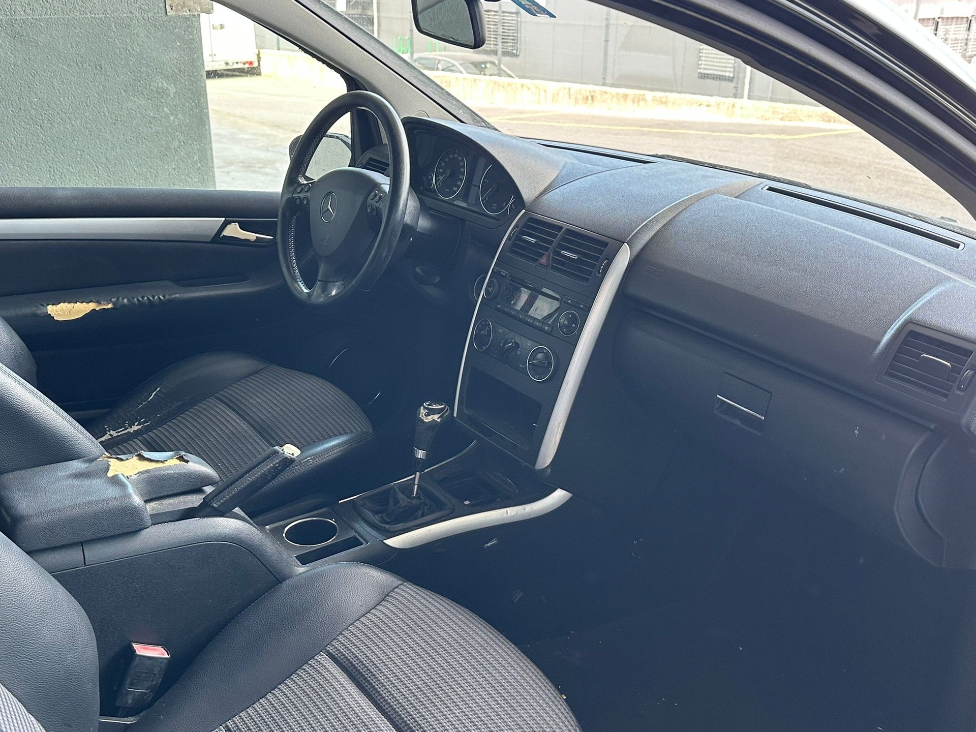 MERCEDES-BENZ A 180 CDI Avantgarde-image-7