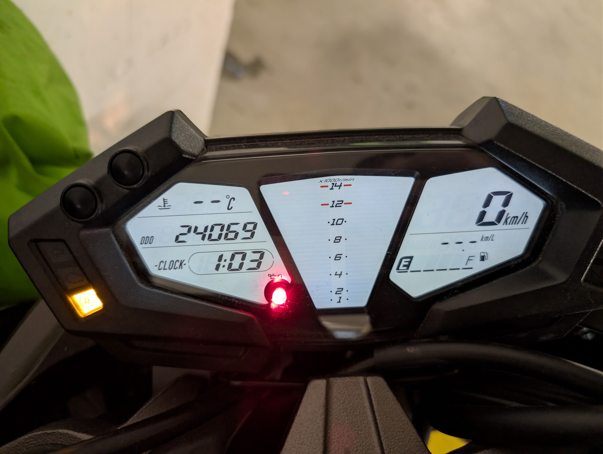 KAWASAKI Z 800 ABS-image-2