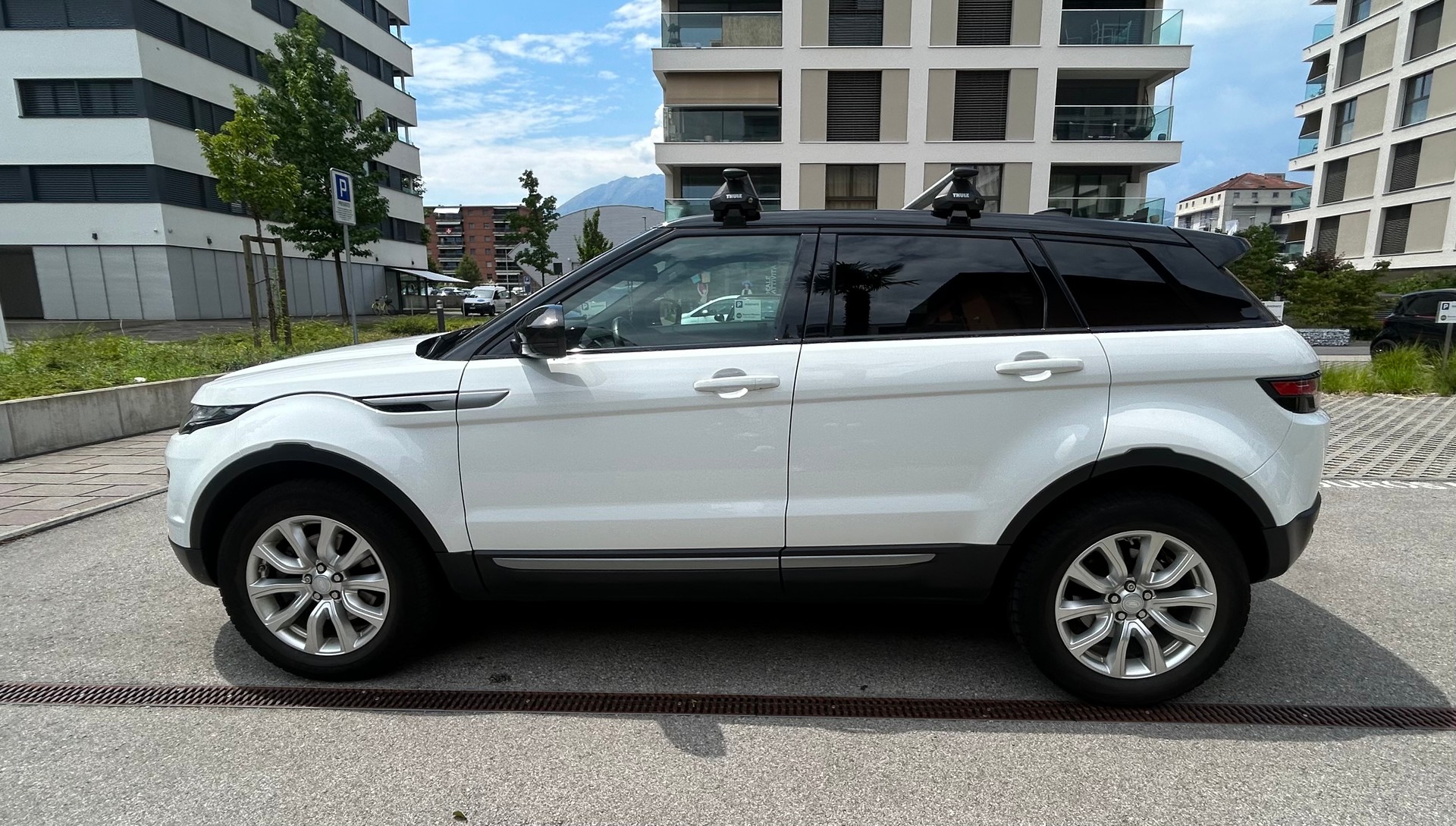 LAND ROVER 2.0 TD4 SE-image-1