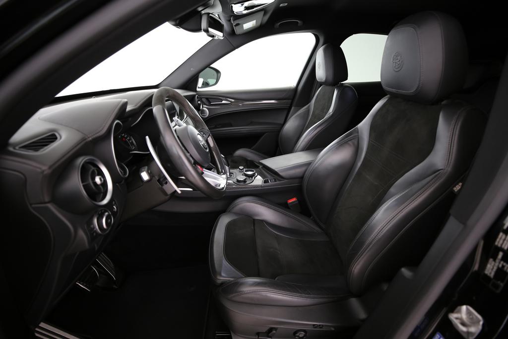 ALFA ROMEO Stelvio 2.9 V6 Biturbo Q4 Quadrifoglio-image-3