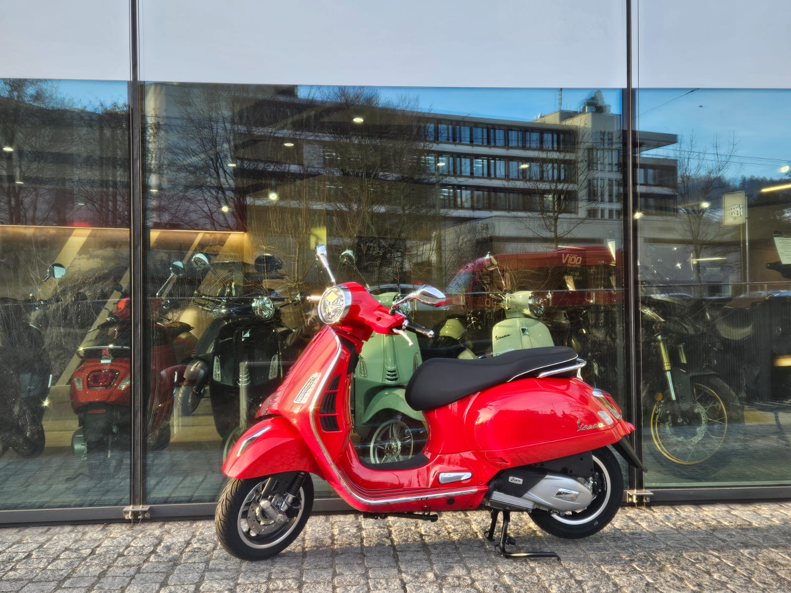 PIAGGIO Vespa GTS 310 Super RST E5+-showroom-element-2