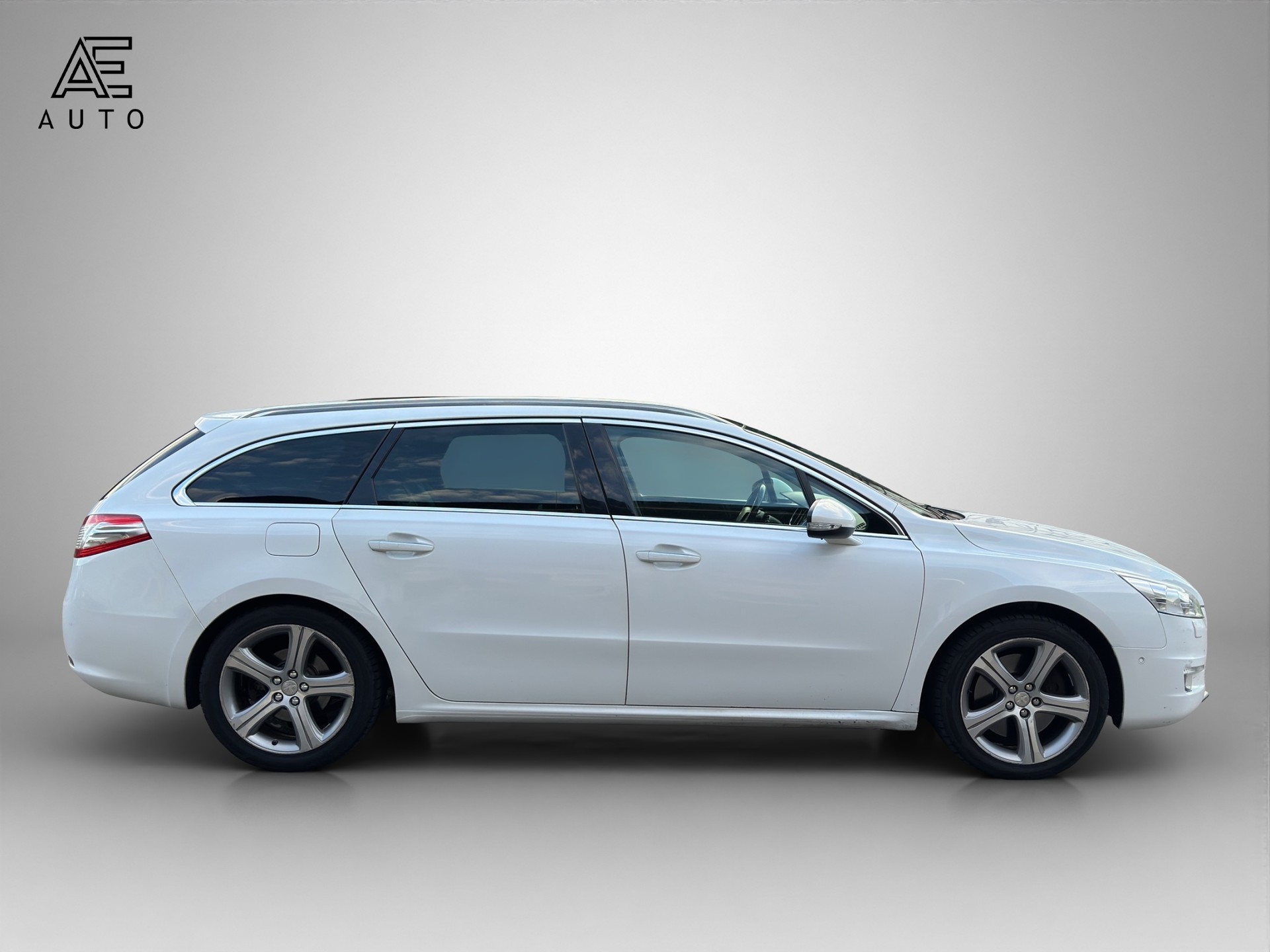 PEUGEOT 508 SW 2.2 HDI GT Automatic-image-7