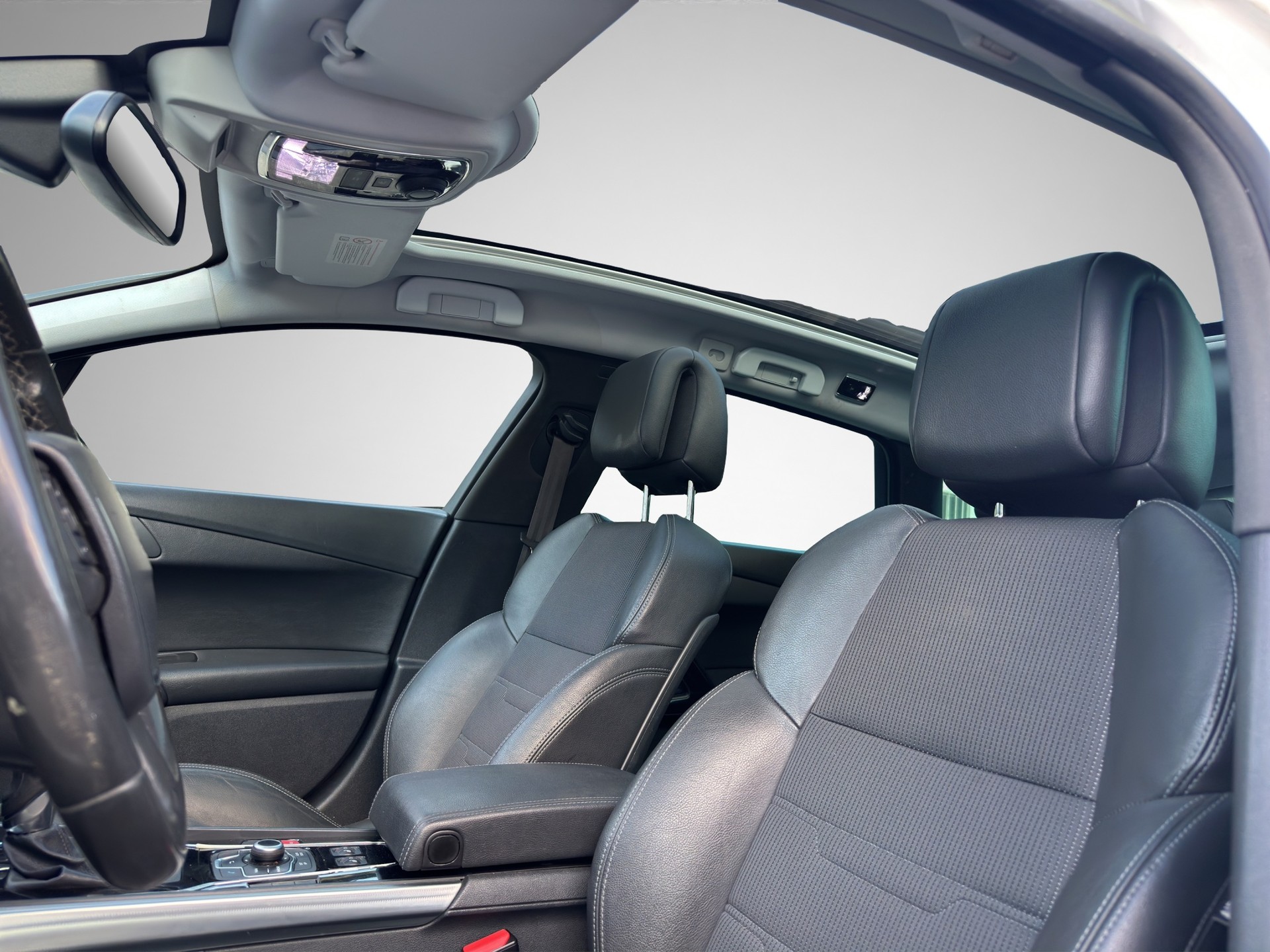 PEUGEOT 508 SW 2.2 HDI GT Automatic-image-10