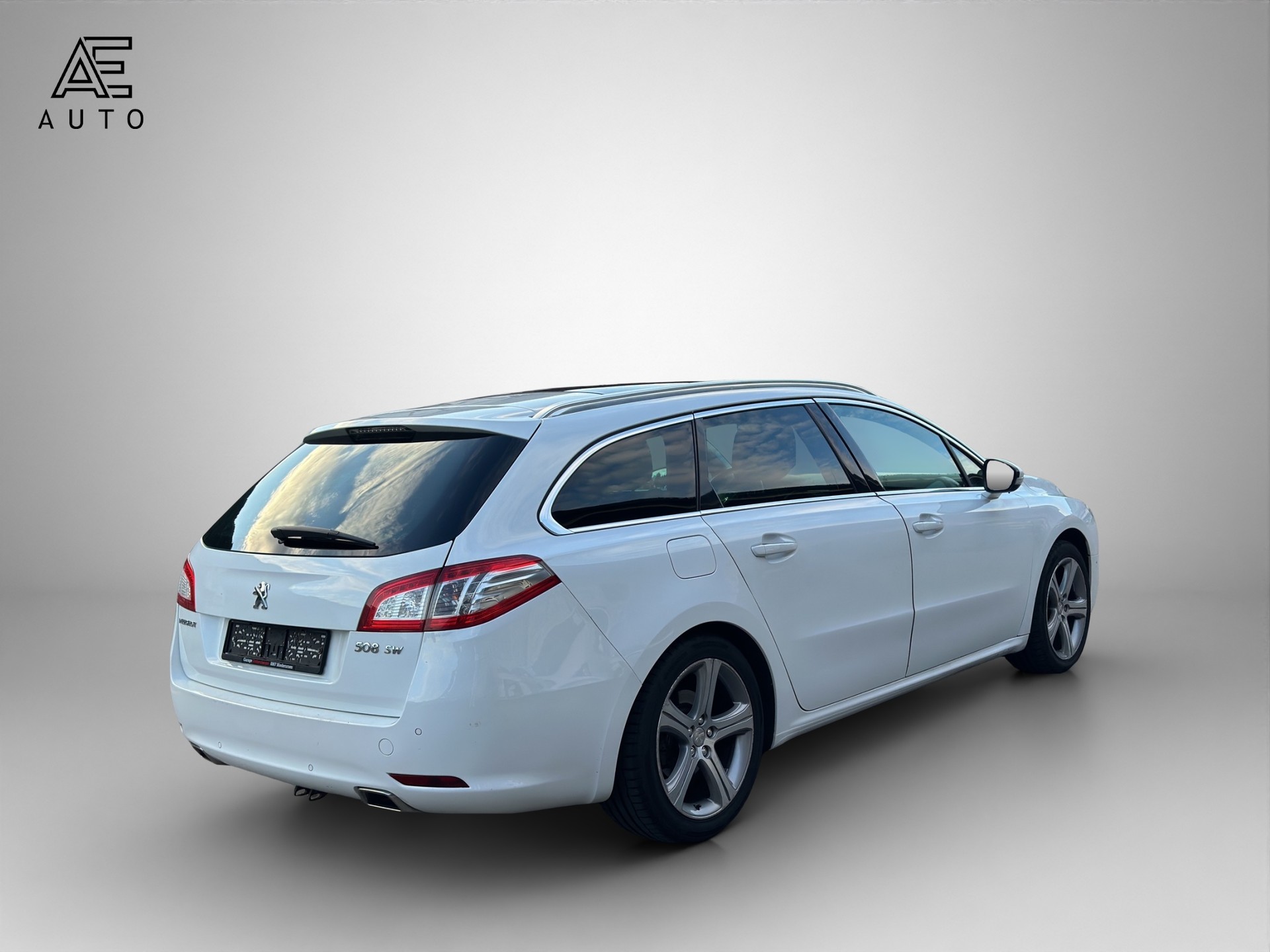 PEUGEOT 508 SW 2.2 HDI GT Automatic-image-6