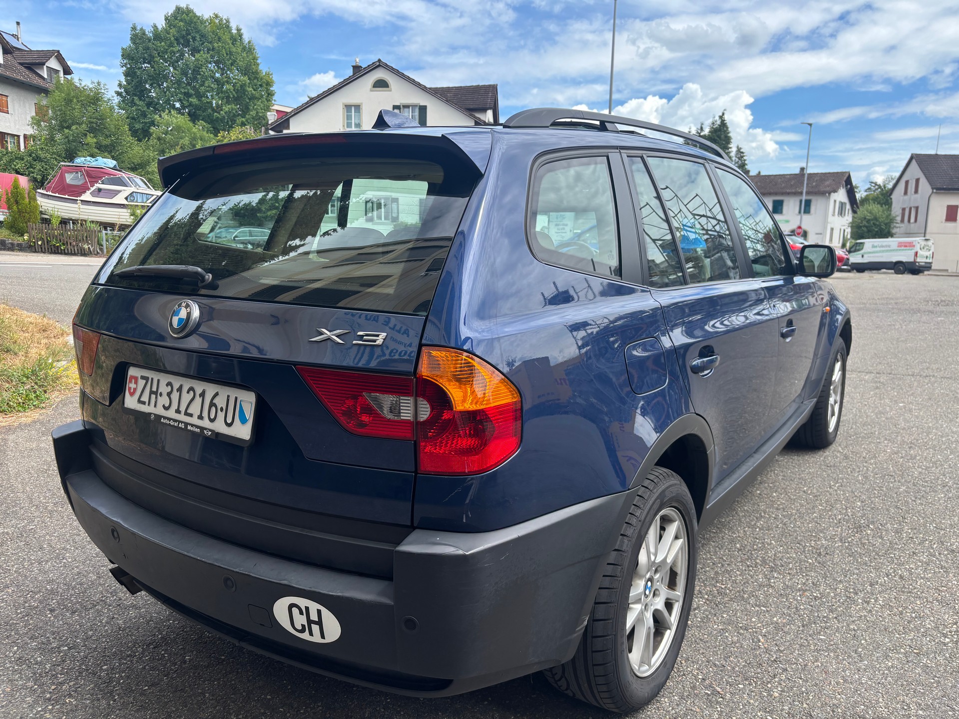 BMW X3 3.0i-image-4