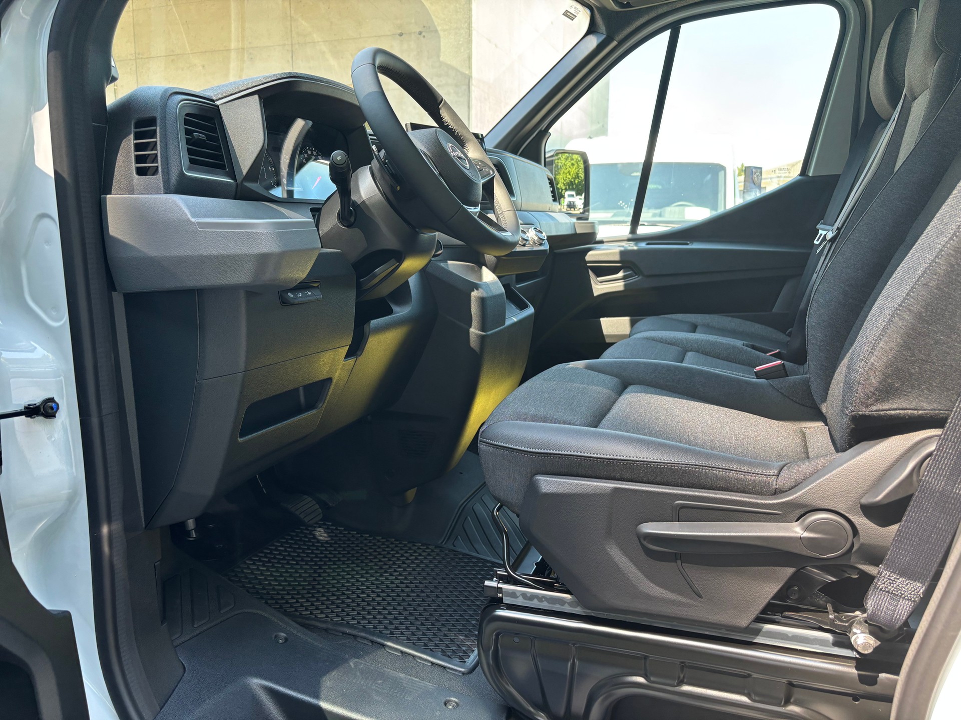 NISSAN Interstar Acenta 150 PS L3H1 9AT-image-6