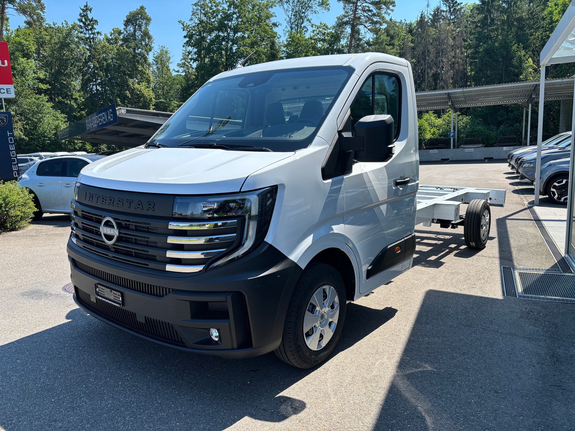 NISSAN Interstar Acenta 150 PS L3H1 9AT-image-1