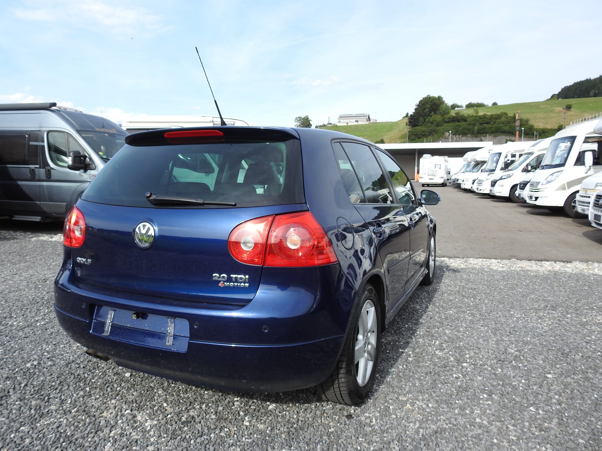 VW Golf 2.0 TDI GT Sport 4Motion-image-5