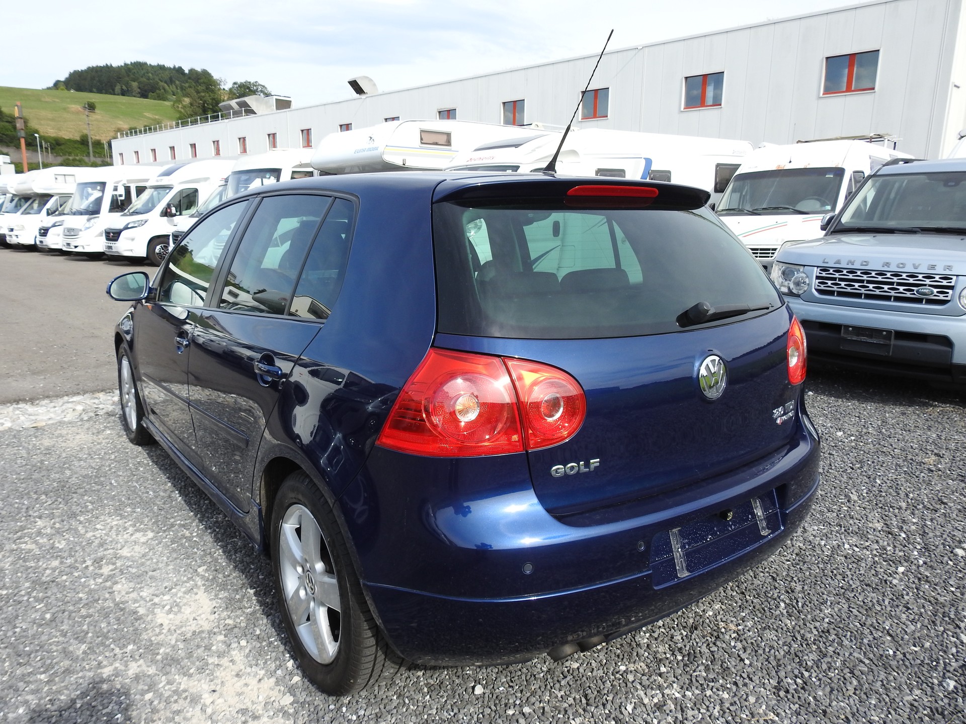 VW Golf 2.0 TDI GT Sport 4Motion-image-3