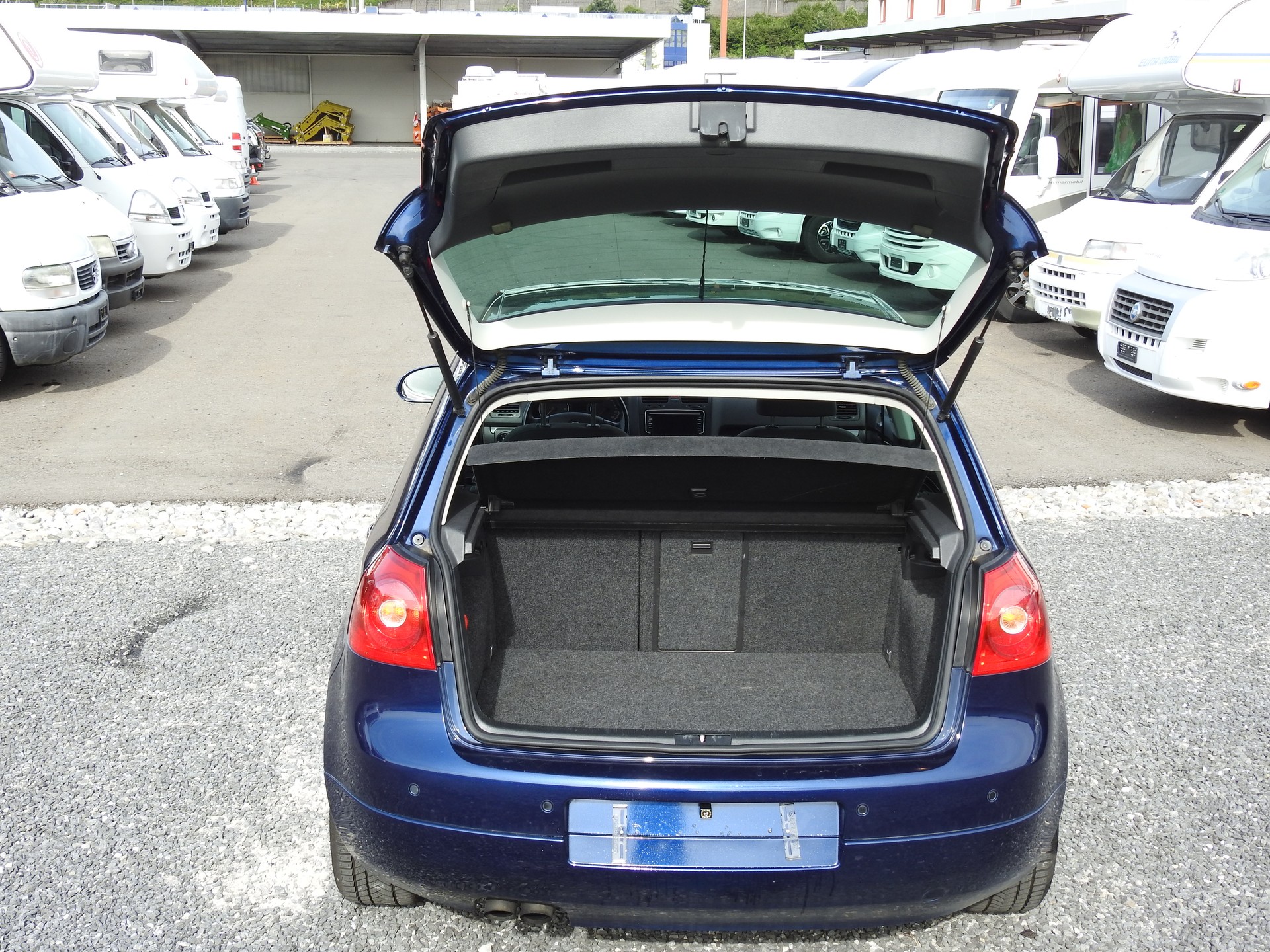 VW Golf 2.0 TDI GT Sport 4Motion-image-10