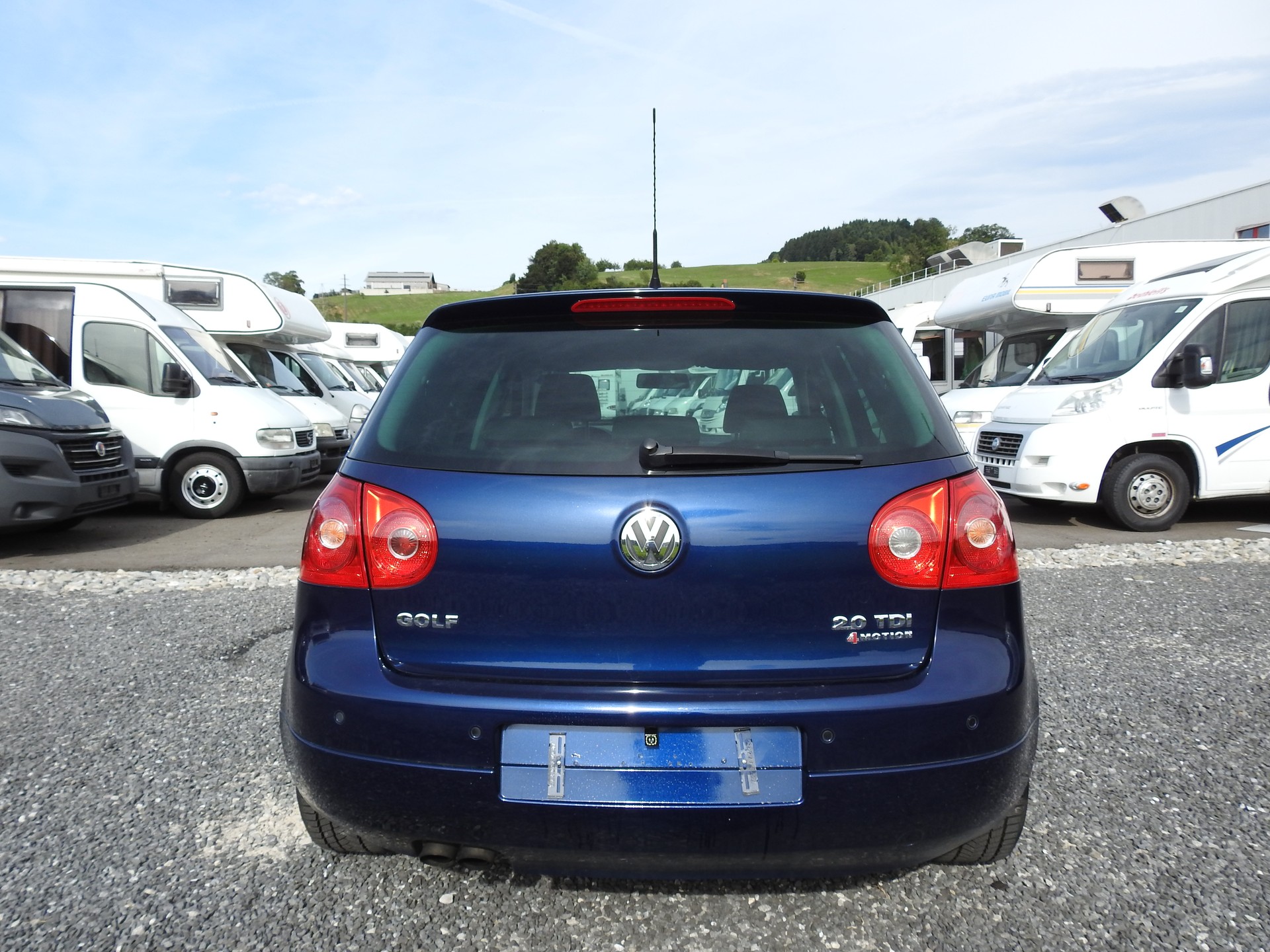 VW Golf 2.0 TDI GT Sport 4Motion-image-4