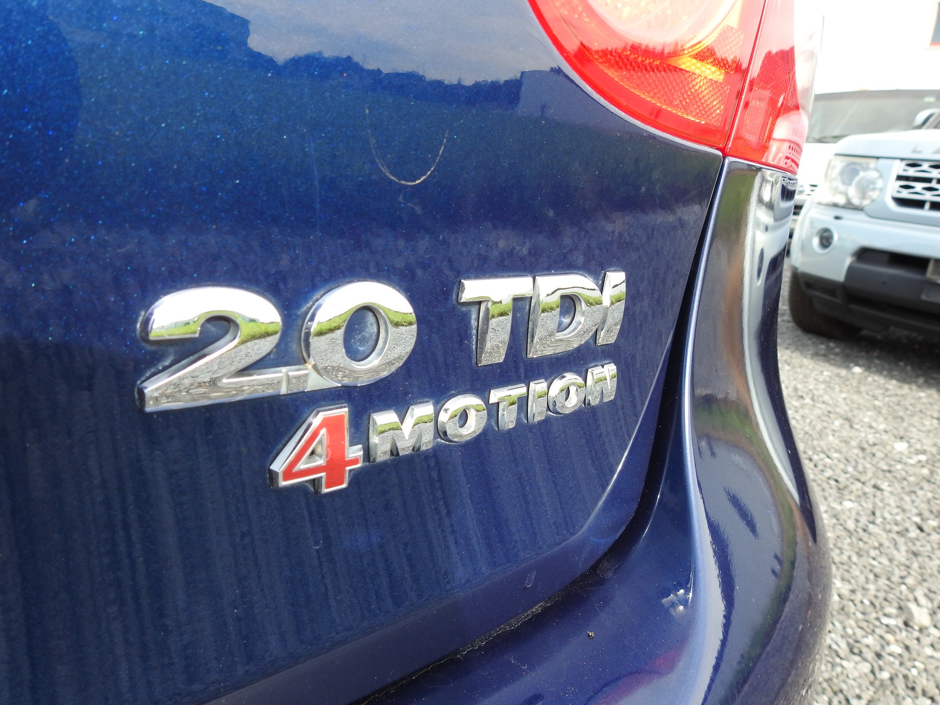 VW Golf 2.0 TDI GT Sport 4Motion-image-9