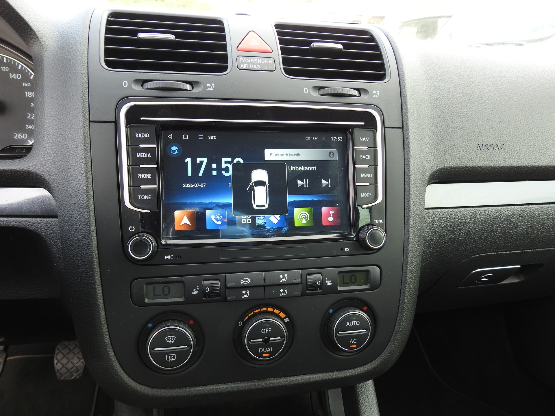 VW Golf 2.0 TDI GT Sport 4Motion-image-21
