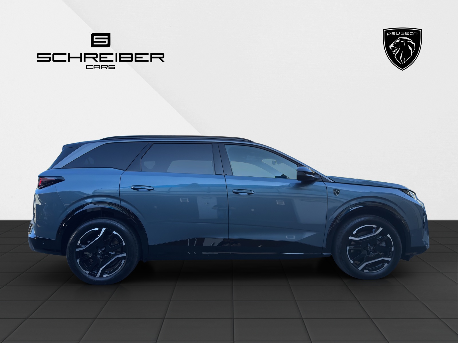 PEUGEOT E-5008 GT Long Range-image-6