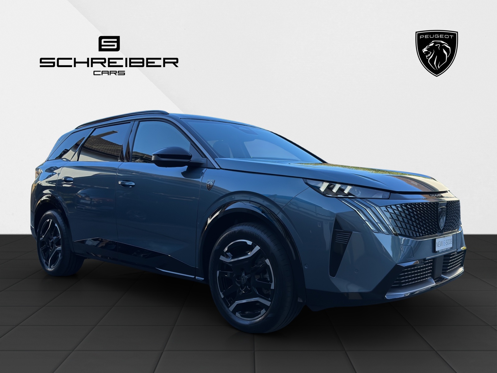 PEUGEOT E-5008 GT Long Range-image-7