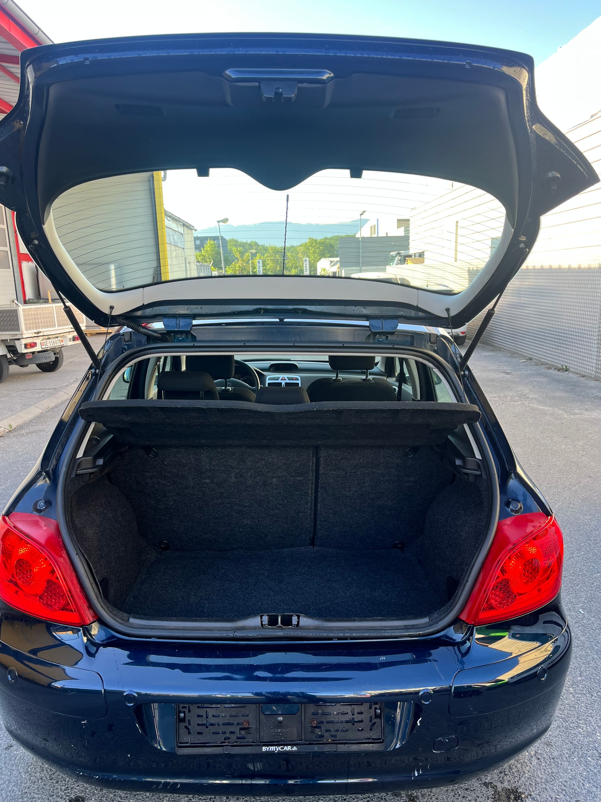 PEUGEOT 307 1.6 16V XS-image-7
