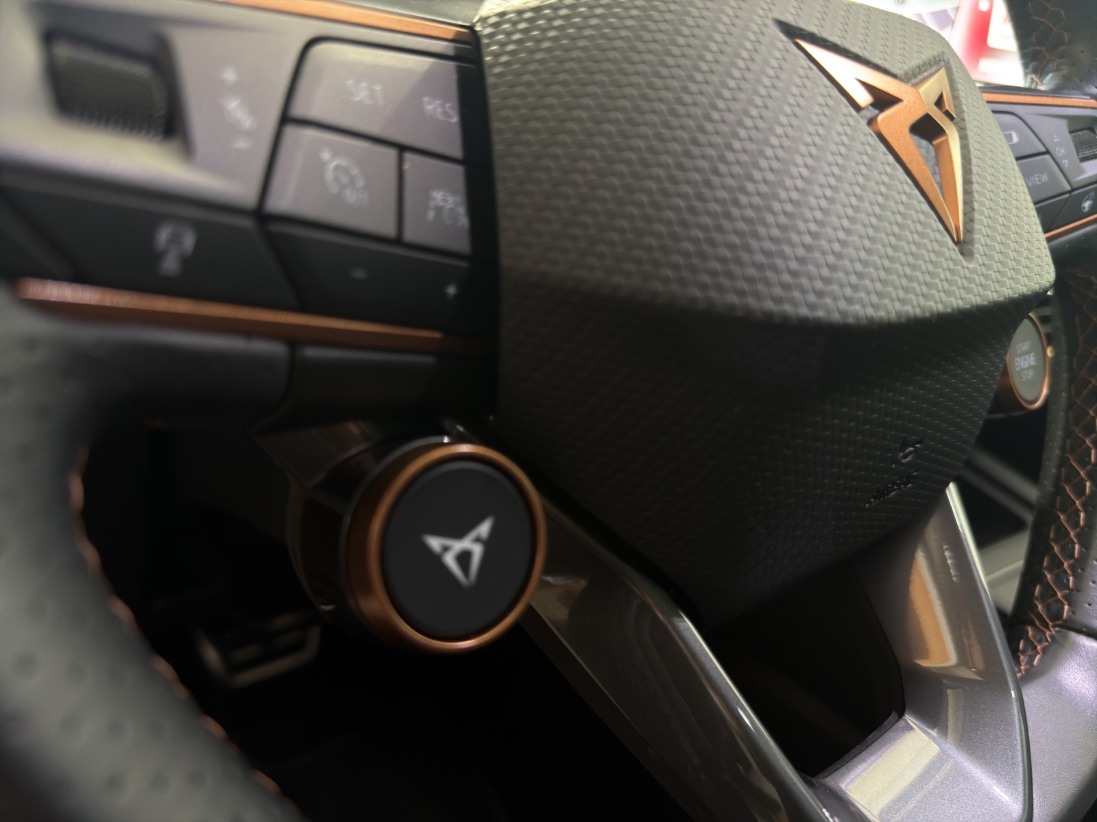 CUPRA Formentor 2.0 TSI VZ 4Drive DSG-image-13