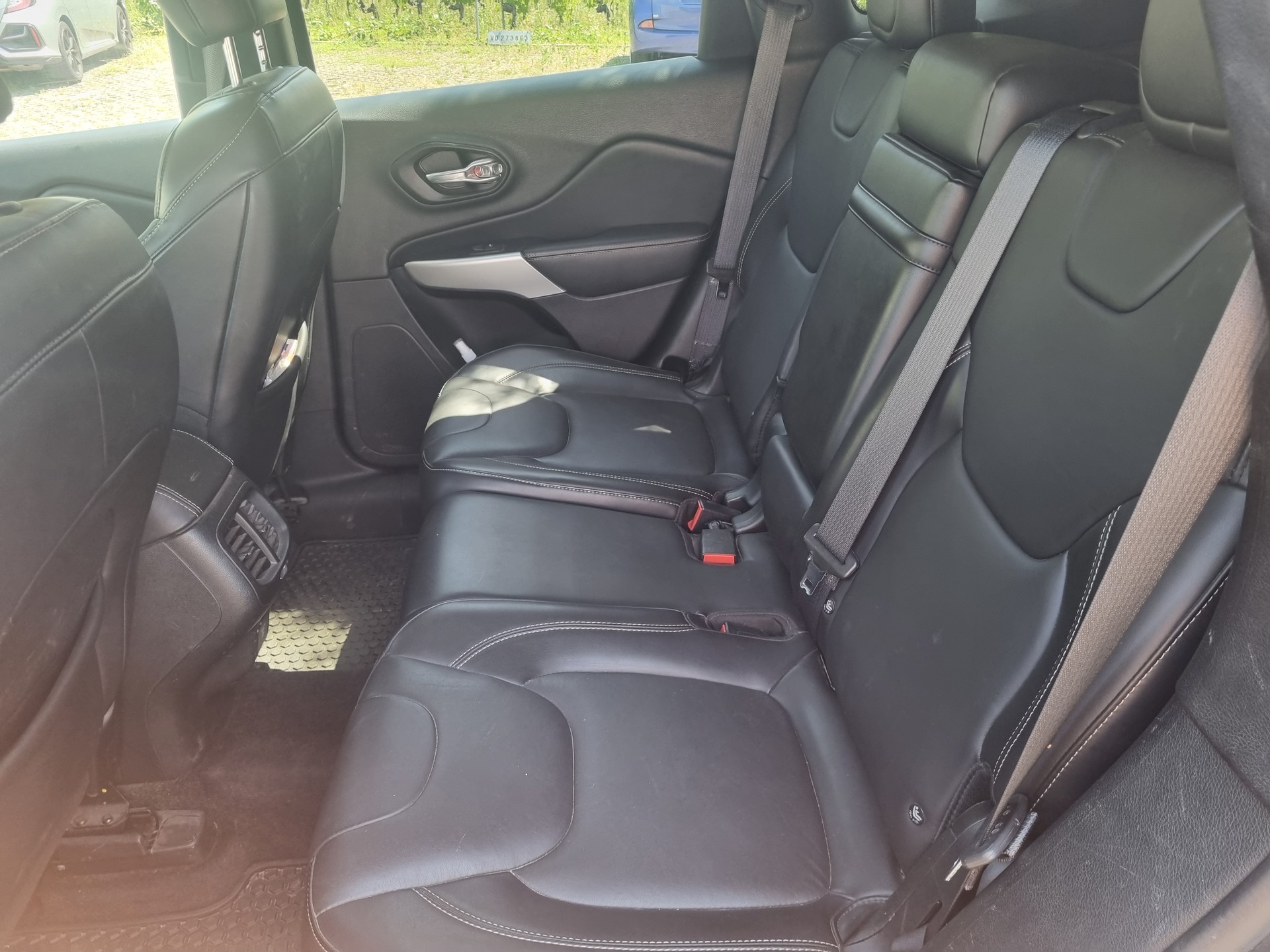 JEEP 2.2 CRD 200 Night Eag. III AWD-image-2