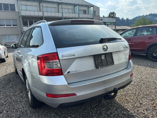 SKODA Octavia Combi 2.0 TDI Ambition 4x4 DSG-image-3