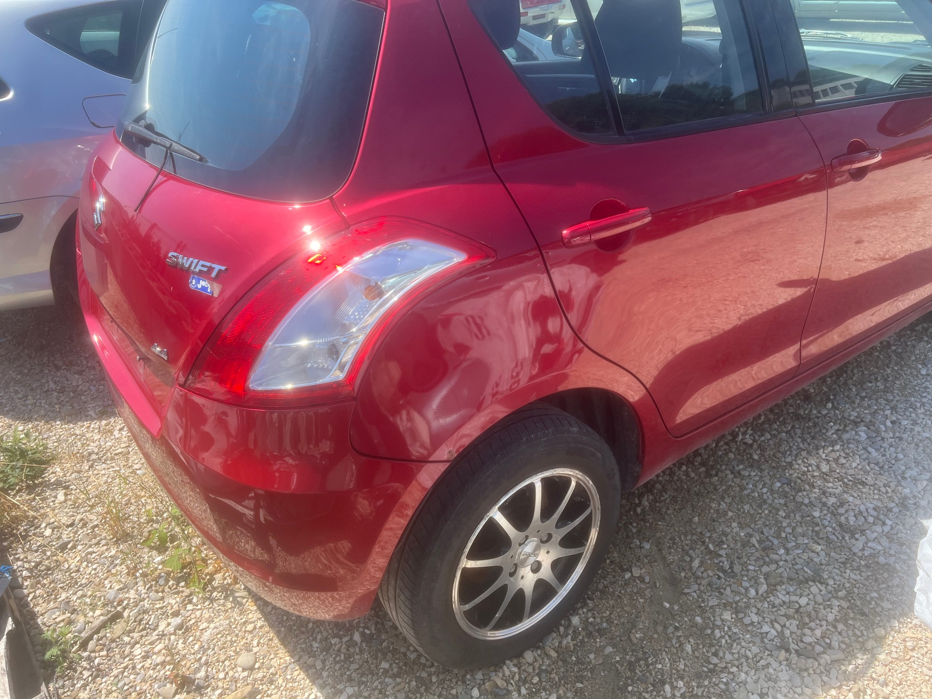 SUZUKI Swift 1.2i 16V GL Top 4x4-image-6