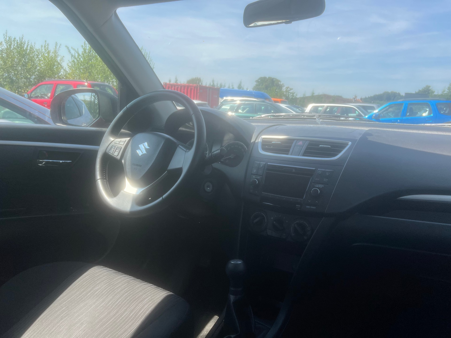 SUZUKI Swift 1.2i 16V GL Top 4x4-image-4