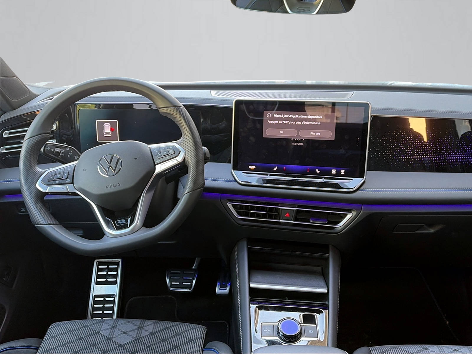 VW Tiguan 2.0 TDI SCR R-Line 4Motion DSG-image-5