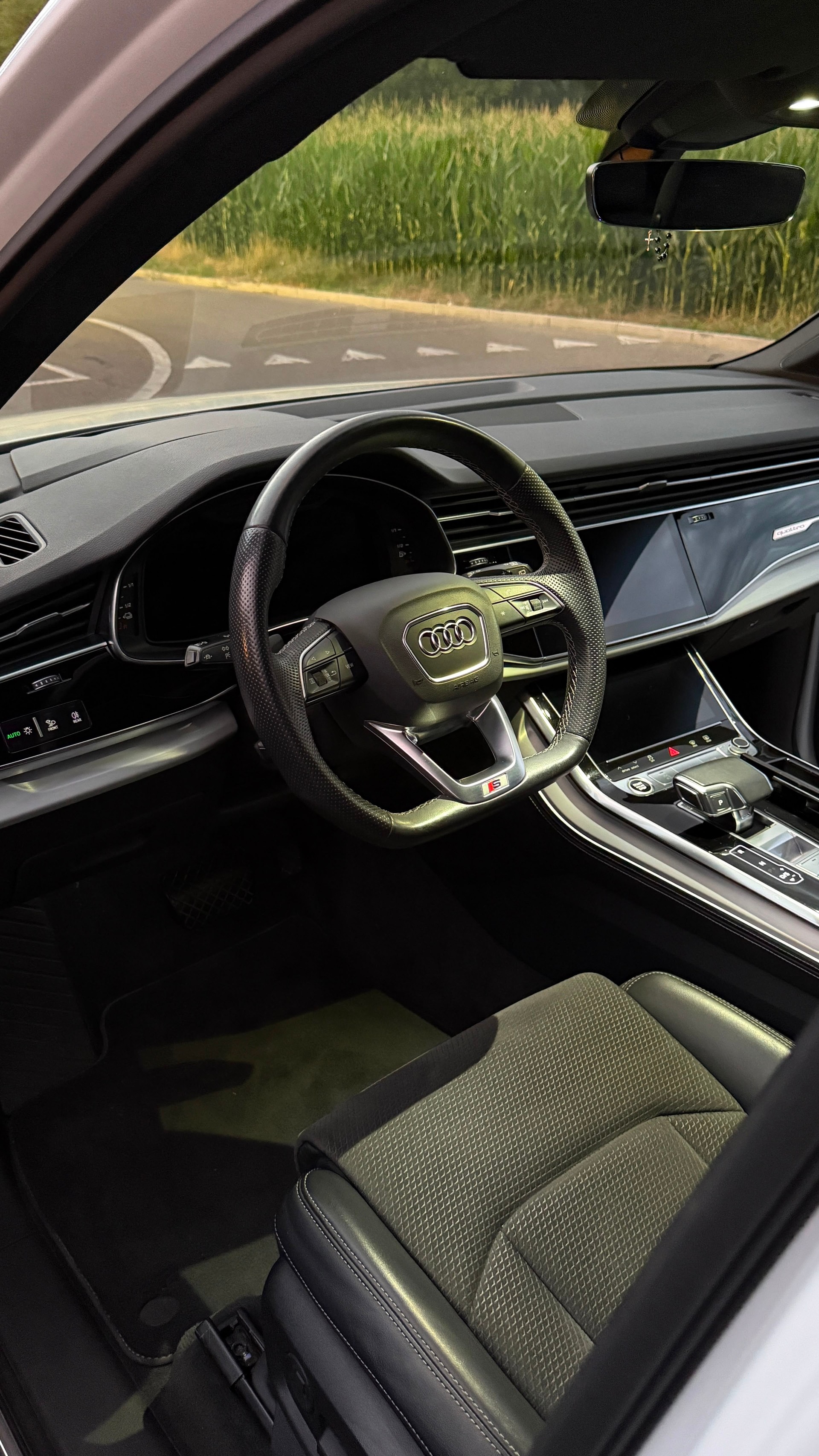 AUDI 3.0 55 TFSI e S Line quattro T-Tronic-image-4