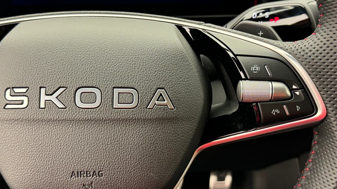 SKODA Kodiaq 2.0 TSI RS 4x4-image-9