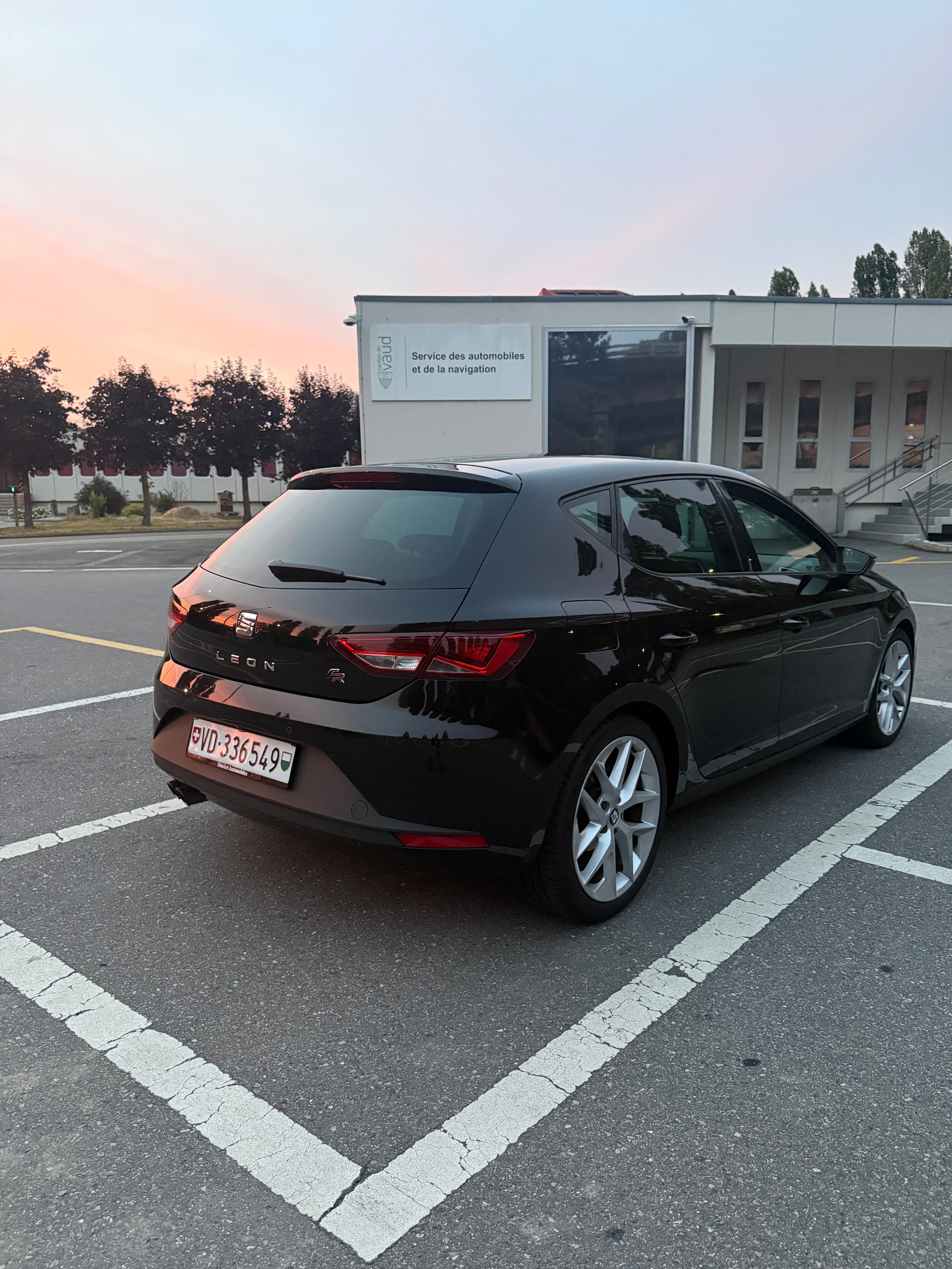 SEAT 1.4 TSI 150 ACT Swiss FR-image-2
