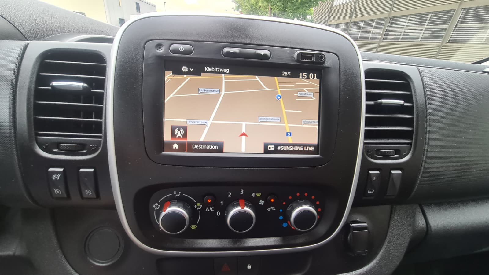 RENAULT Trafic 2.0 ENERGY dCi145 3.0t Business L2H1 ** L2 H1 **146 PS ** 3-Plätzer ** Navi ** RF-Kamera ** AHK ** Dachträger ** Ab MFK-image-11