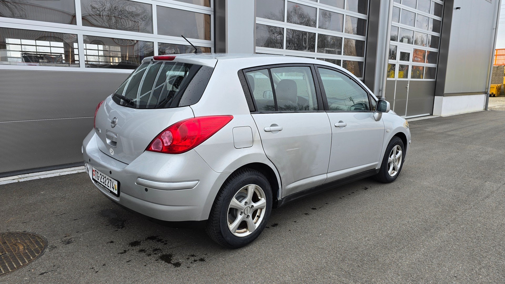 NISSAN Tiida 1.8 acenta-image-2