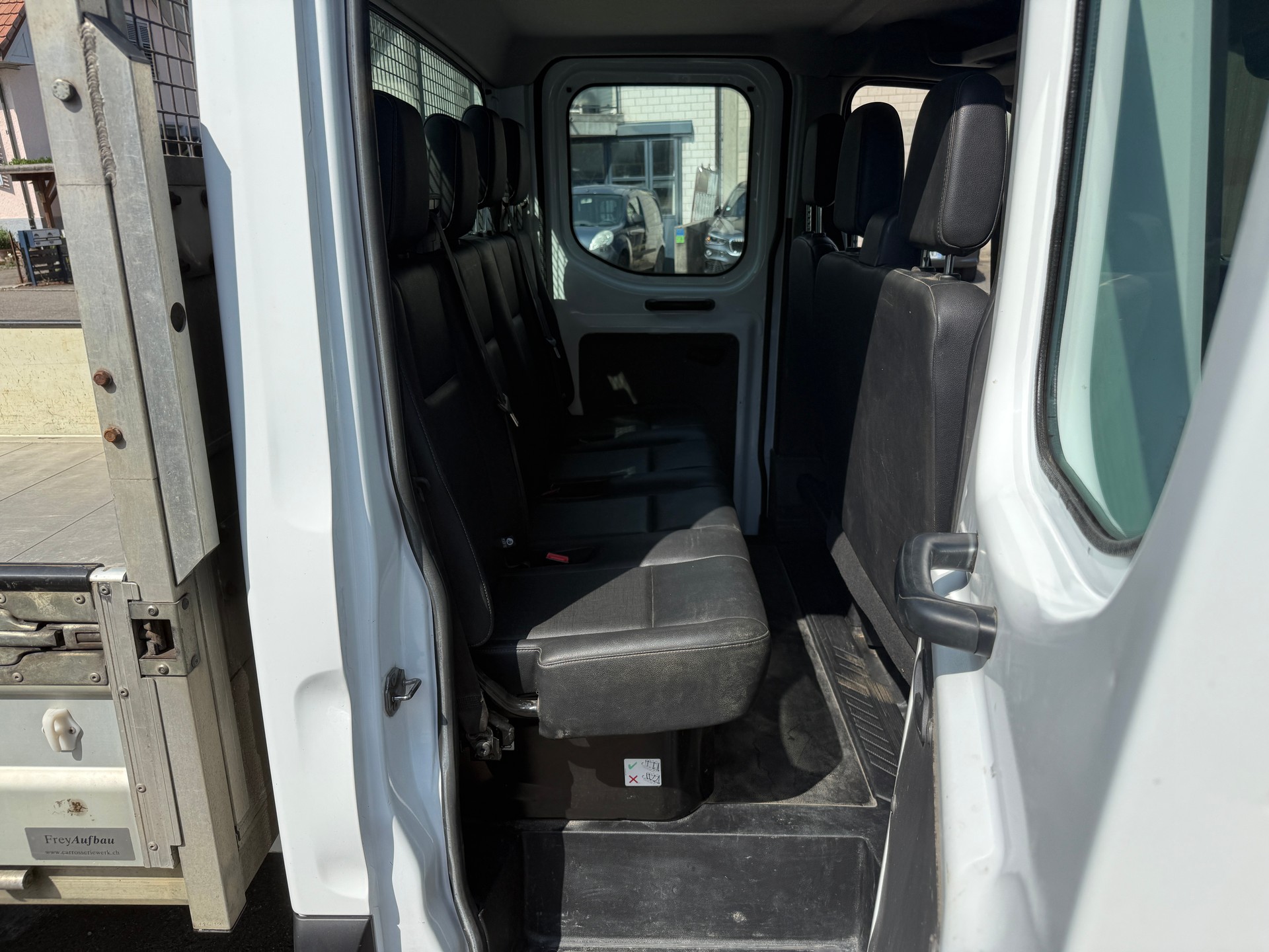 FORD Transit 350 L3 Trend 2.0 TDCi 170 RWD HEV-image-6