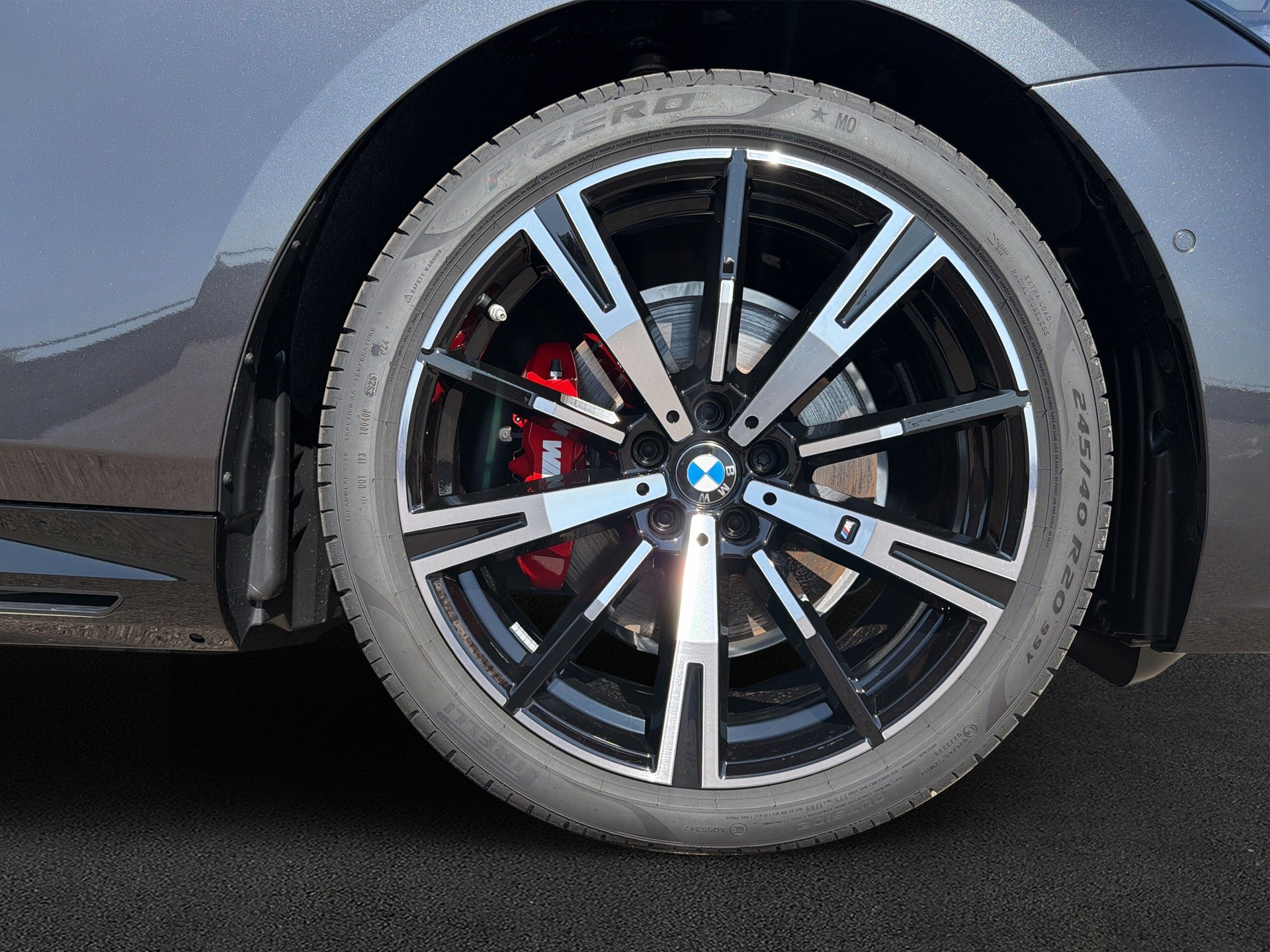 BMW 530e xDrive Touring M Sport Pro Steptronic-image-8