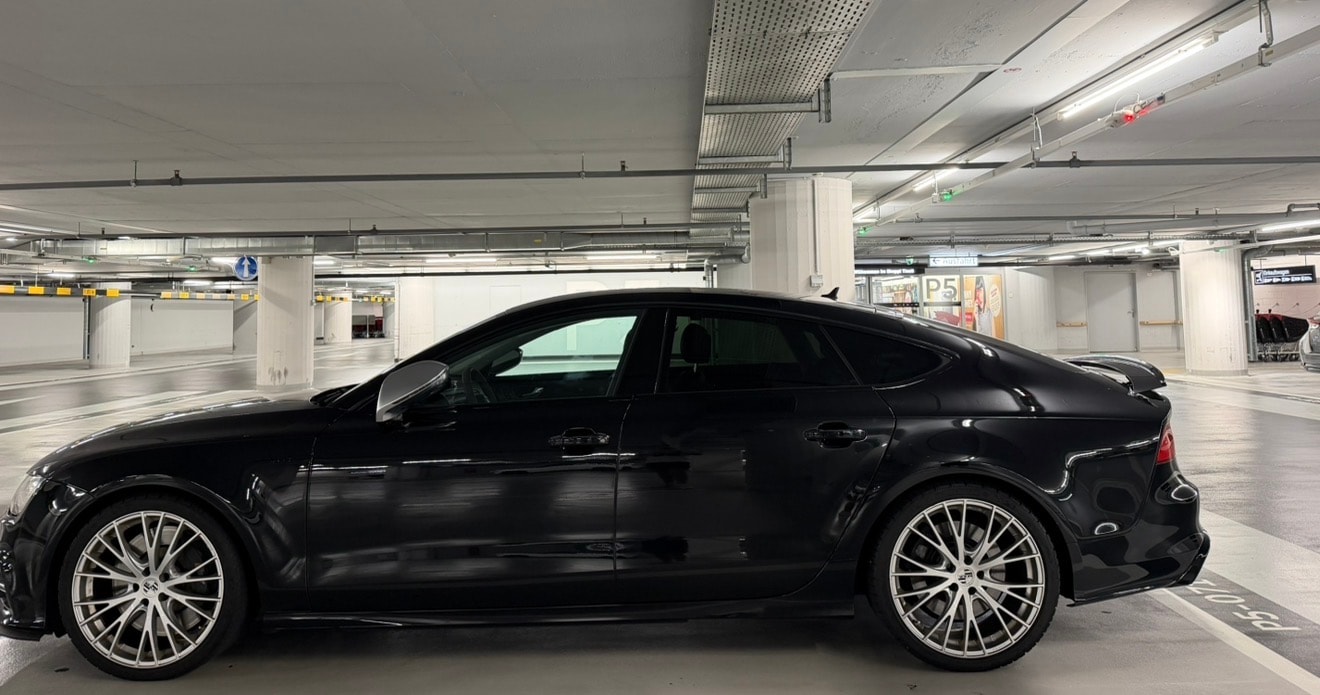 AUDI 4.0 V8 TFSI quattro S-Tronic-image-1